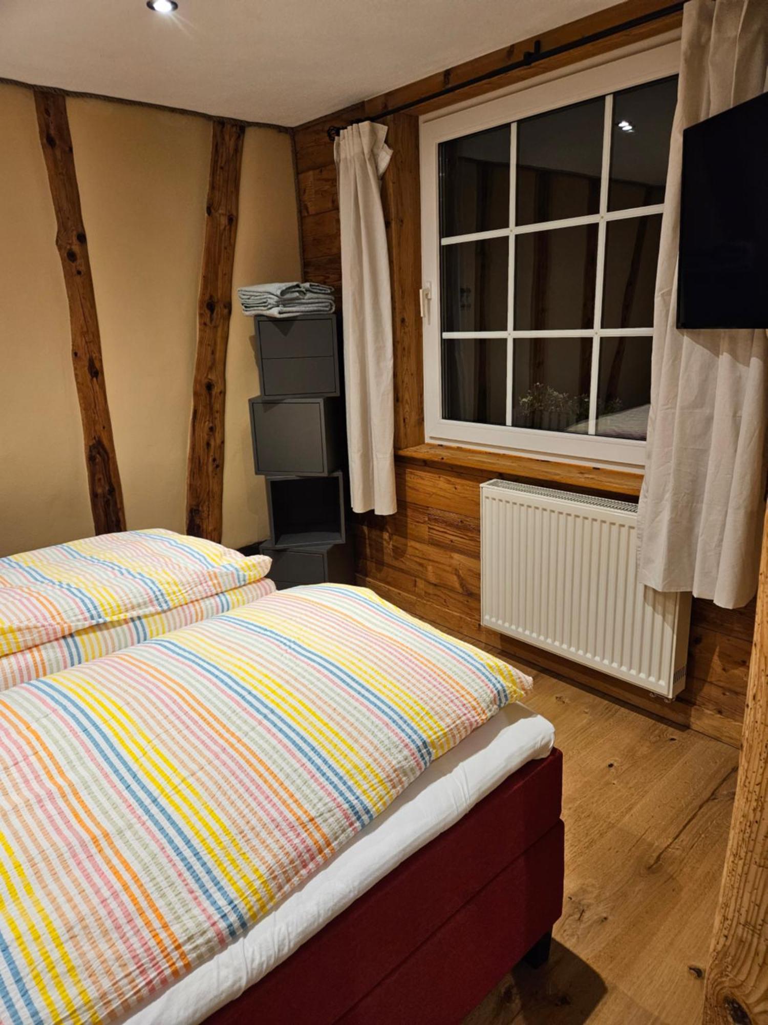 Apartment Hofis Gaestehaus Meuspath