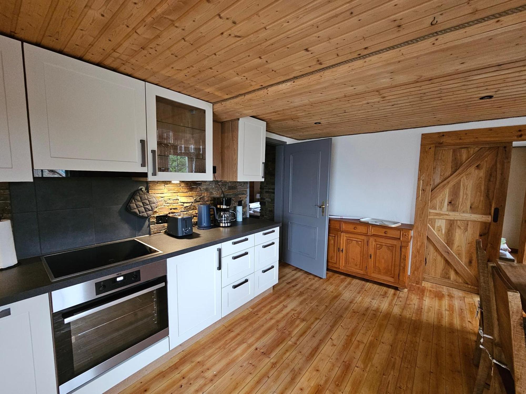 Apartment Hofis Gaestehaus Meuspath